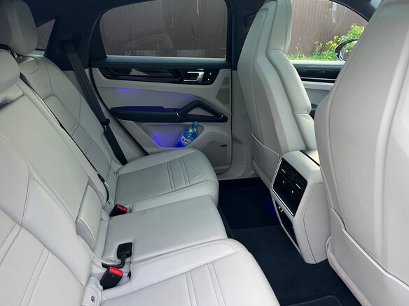 2021 Porsche Cayenne Coupé III, чёрный, 7999000 рублей - вид 27