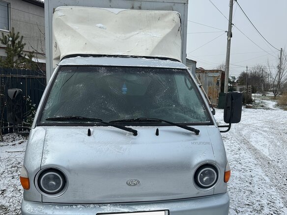 2012 Hyundai Porter, серебристый, 700000 рублей - вид 3