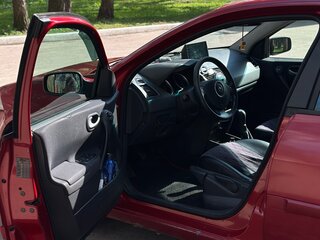 2008 Renault Megane II Рестайлинг, красный, 360000 рублей, вид 4