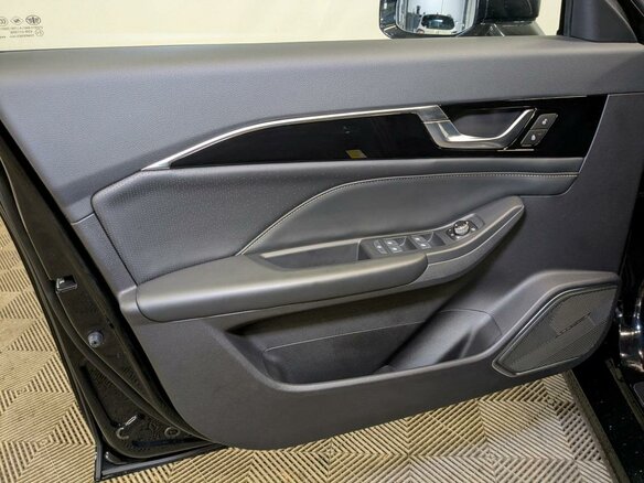 2024 FAW Bestune B70 I Рестайлинг, чёрный, 2250000 рублей - вид 18