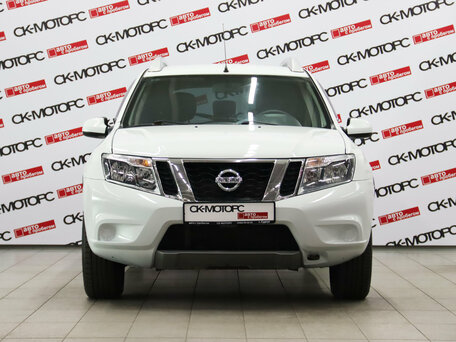 Nissan Terrano III (D10)