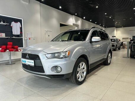 Mitsubishi Outlander II Рестайлинг
