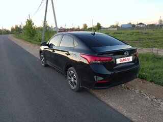 2018 Hyundai Solaris II, чёрный, 1200000 рублей, вид 2