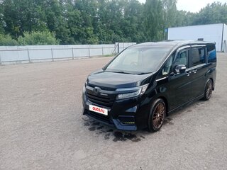 2017 Honda Stepwgn V Рестайлинг, чёрный, 1870000 рублей, вид 2