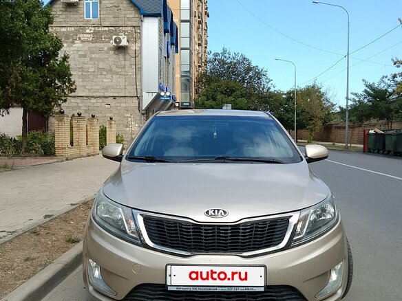 2014 Kia Rio 6-speed III, золотистый, 1000000 рублей