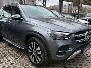 2025 Mercedes-Benz GLE 300 d II (V167) Рестайлинг, серый, 9950000 рублей, вид 1