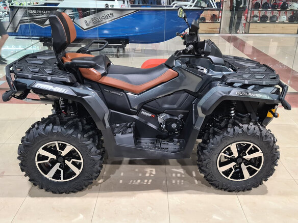 2026 BRP Can-Am Outlander MAX 1000R LTD, чёрный, 2060300 рублей - вид 3