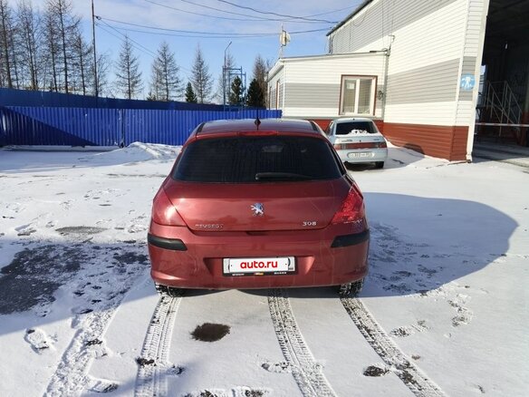 2008 Peugeot 308 I, красный, 330000 рублей - вид 3