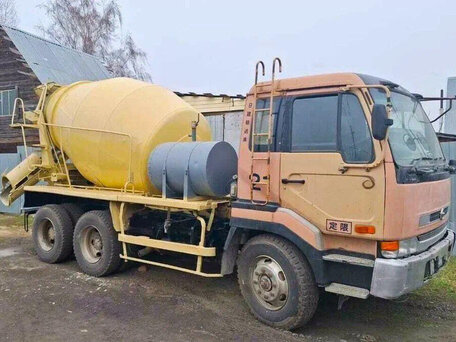 1999 Nissan Mixer, бежевый, 3800000 рублей, вид 2