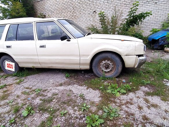 1989 Toyota Crown VIII (S130), белый, 131000 рублей - вид 34