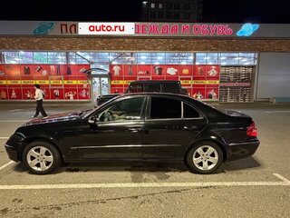 2004 Mercedes-Benz E-Класс 320 III (W211, S211), чёрный, 700000 рублей, вид 4