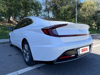 2021 Hyundai Sonata VIII (DN8), белый, 2990000 рублей, вид 4