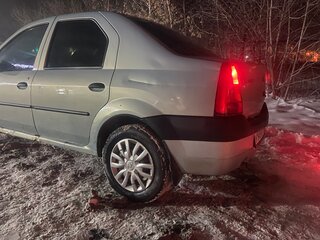 2007 Renault Logan I, зелёный, 315000 рублей, вид 2