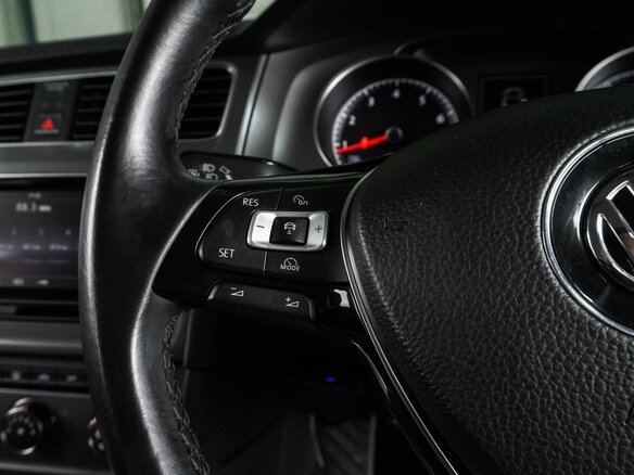 2013 Volkswagen Golf VII, красный, 1245000 рублей - вид 14