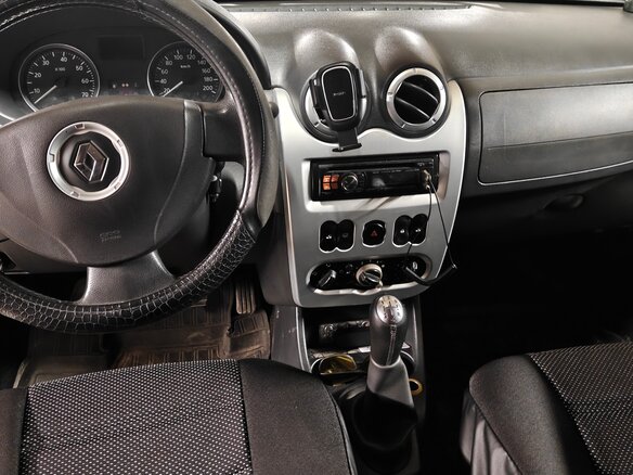 2011 Renault Sandero Stepway I, бежевый, 550000 рублей - вид 10