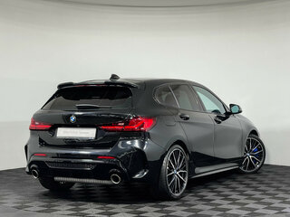 2022 BMW 1 серии M135i xDrive III (F40), чёрный, 4690000 рублей, вид 2