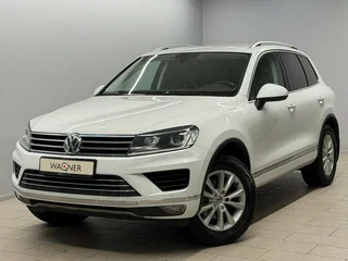2016 Volkswagen Touareg II Рестайлинг, белый, 2747000 рублей, вид 1