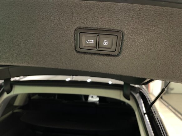 2015 Audi Q7 II (4M), чёрный, 2800000 рублей - вид 31