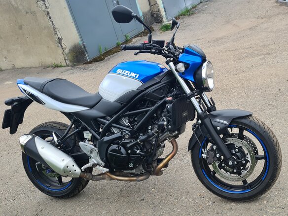 2019 Suzuki SV 650, синий - вид 1