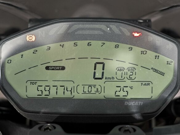 2015 Ducati Monster 821, красный, 549000 рублей - вид 8