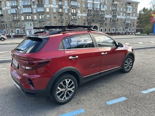 2021 Kia Rio X IV Рестайлинг, красный, 1750000 рублей, вид 2
