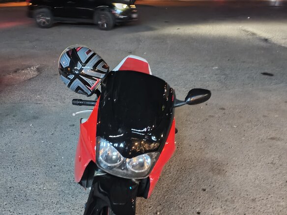 1997 Yamaha YZF1000R Thunderace, красный, 315000 рублей
