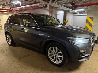 2021 BMW X5 25d IV (G05/G18), серый, 5500000 рублей, вид 2