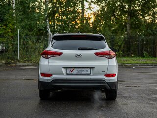 2018 Hyundai Tucson III, белый, 1690000 рублей, вид 4