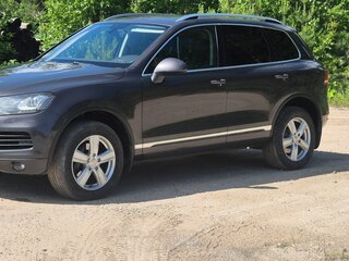 2012 Volkswagen Touareg II, чёрный, 2150000 рублей, вид 1
