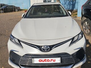 2023 Toyota Camry VIII (XV70) Рестайлинг, белый, 3322000 рублей, вид 1