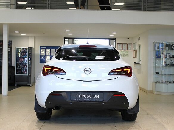 2012 Opel Astra GTC J Рестайлинг, белый - вид 5