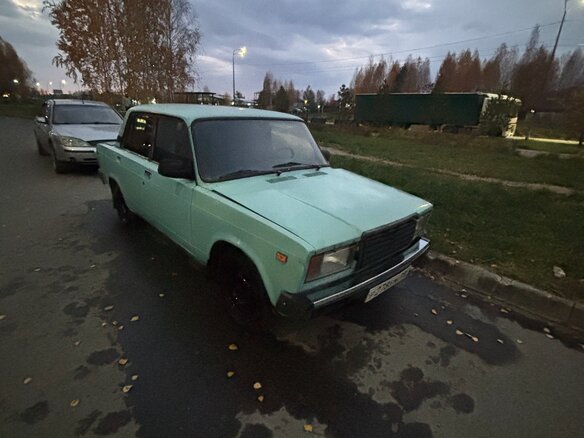 2001 Lada (ВАЗ) 2107, голубой, 83000 рублей