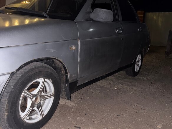 2003 Lada (ВАЗ) 2110, серебристый, 115000 рублей - вид 2