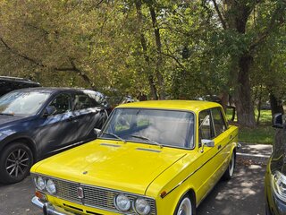 1979 Lada (ВАЗ) 2103, жёлтый, 300000 рублей, вид 1