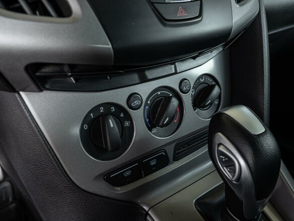 2012 Ford Focus III, синий, 759000 рублей - вид 5