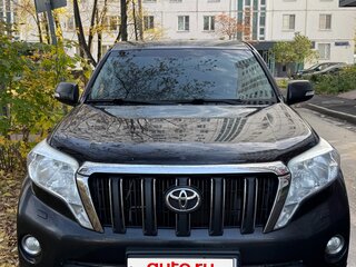 2015 Toyota Land Cruiser Prado 150 Series Рестайлинг 1, чёрный, 3300000 рублей, вид 1