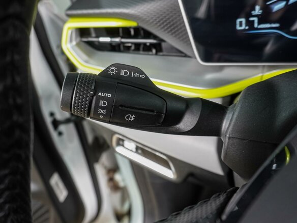 2024 Geely Coolray (Binyue Cool) I Рестайлинг, белый, 2049000 рублей - вид 18