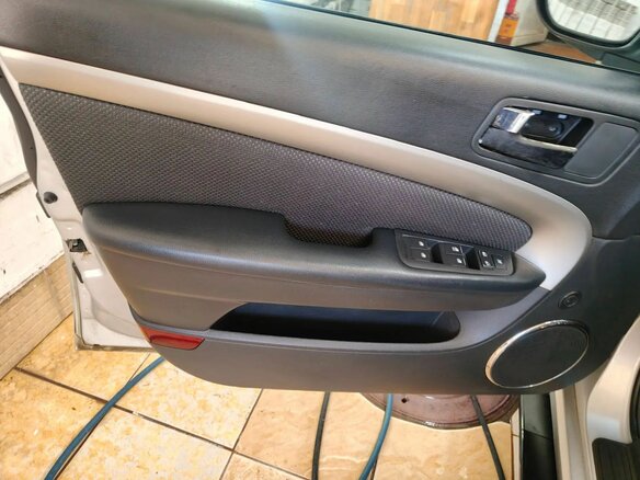 2011 Chevrolet Epica V250 Рестайлинг, серебристый, 527000 рублей - вид 17