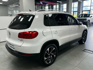 2012 Volkswagen Tiguan I Рестайлинг, белый, 899000 рублей, вид 3