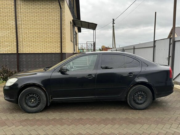 2009 Skoda Octavia II (A5) Рестайлинг, чёрный, 370000 рублей - вид 5