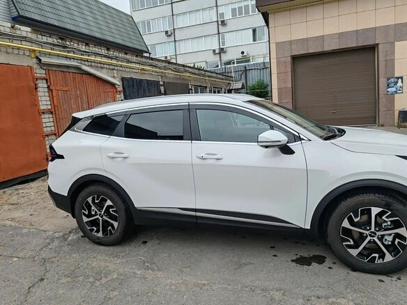 2025 Kia Sportage V, белый, 4950000 рублей - вид 1