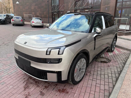 2025 Lynk & Co 900, серебристый, 7150000 рублей, вид 1