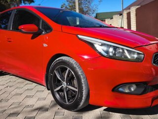 2015 Kia Ceed II, красный, 950000 рублей, вид 2
