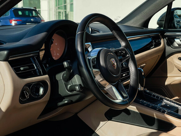 2020 Porsche Macan I Рестайлинг, чёрный, 4468227 рублей - вид 12