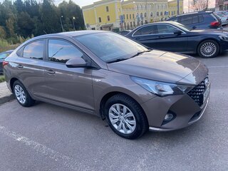 2022 Hyundai Solaris II Рестайлинг, белый, 1500000 рублей, вид 5