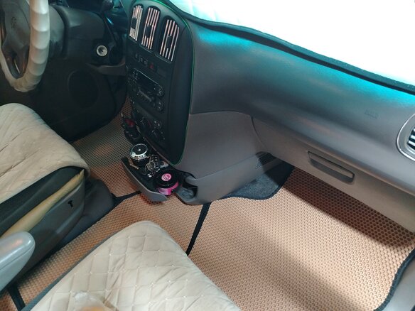 2001 Dodge Caravan 3-speed IV, зелёный, 355000 рублей - вид 12