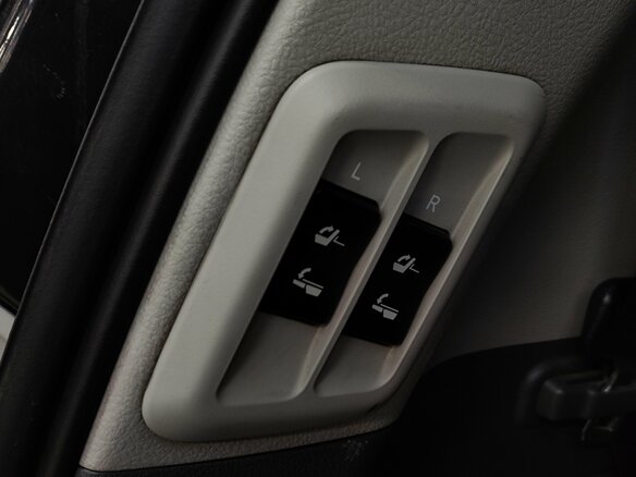 2009 Toyota Land Cruiser Prado 150 Series, чёрный, 2100000 рублей - вид 9
