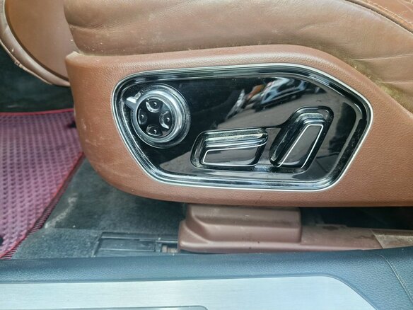 2014 Audi A8 Long III (D4), чёрный, 1129000 рублей - вид 18