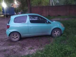 2000 Toyota Vitz I (P10), зелёный, 250000 рублей, вид 1