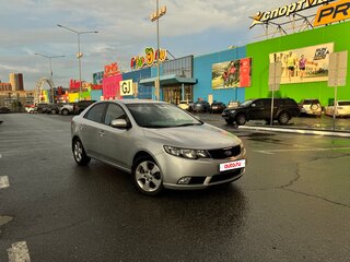 2009 Kia Cerato 5-speed II, серебристый, 640000 рублей, вид 3